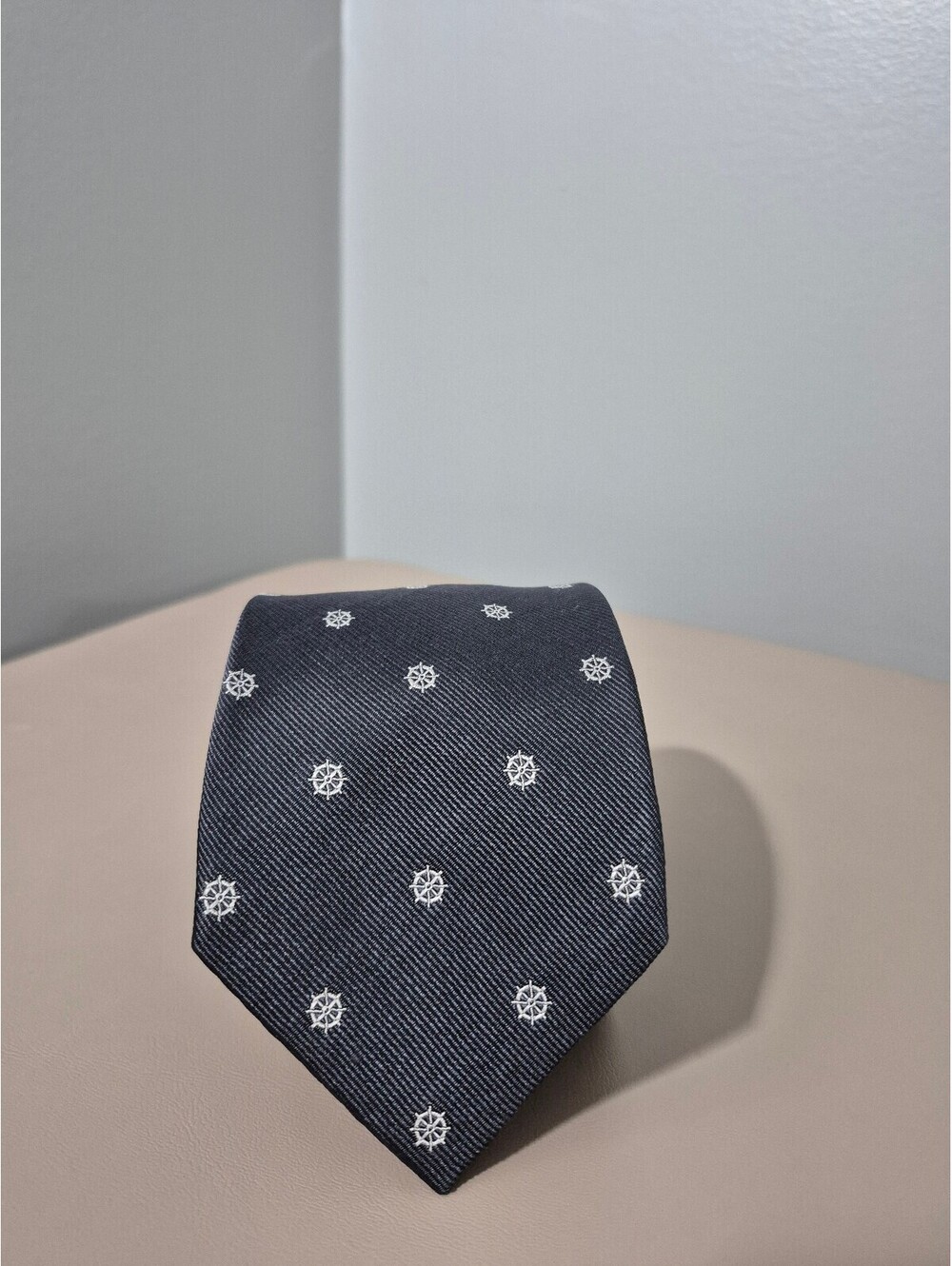 J.Crew Men’s 100% Silk Tie Navy Blue White Nautical Ship Wheel Skinny